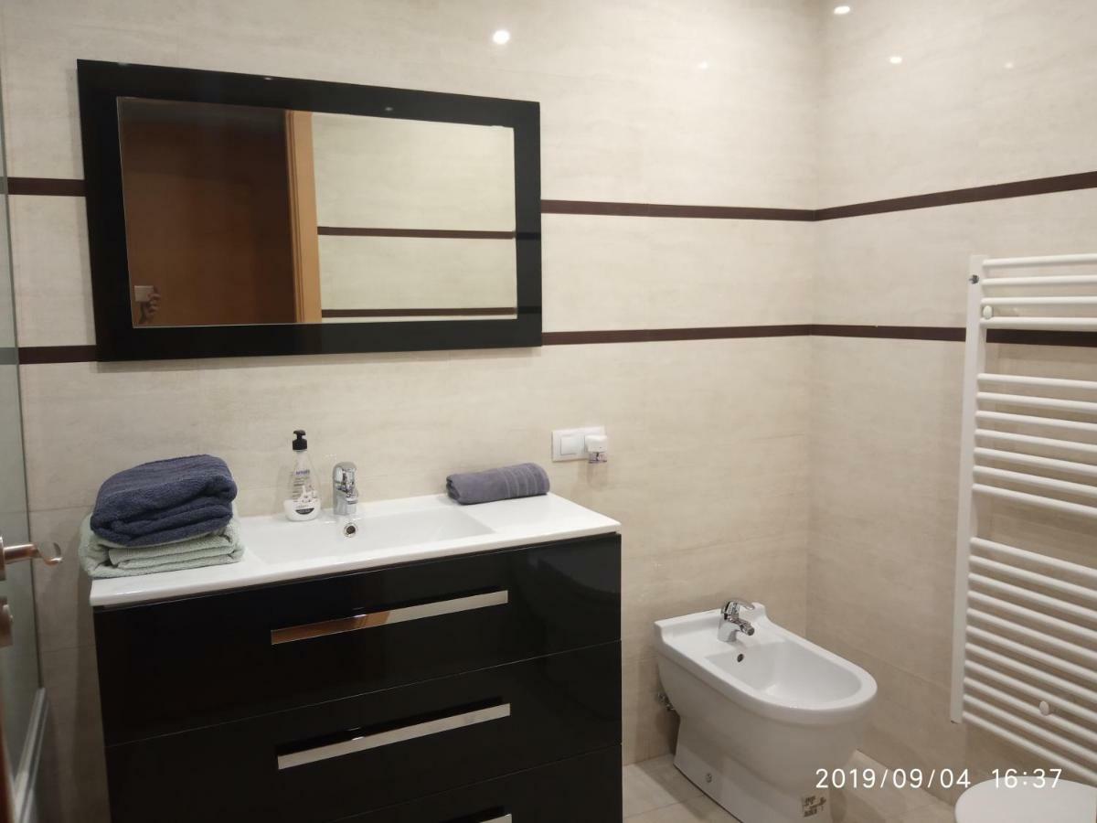 Apartamento Los Lirios لوغرونيو المظهر الخارجي الصورة